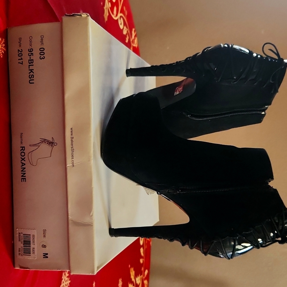 Ankle boots